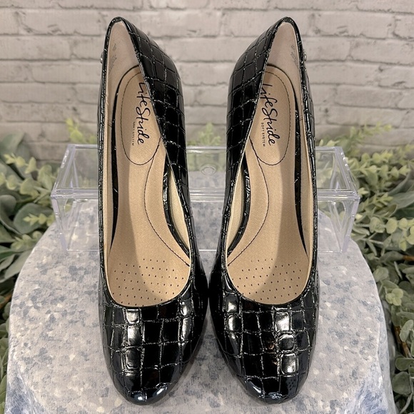 Life Stride Soft System “Parigi” Black Faux Croc Dress Heels WMS 9M🖤Like New - Picture 3 of 9